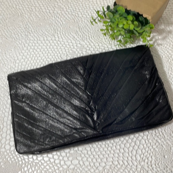 Large shimmer satin pleated clutch like new! - Picture 1 of 6